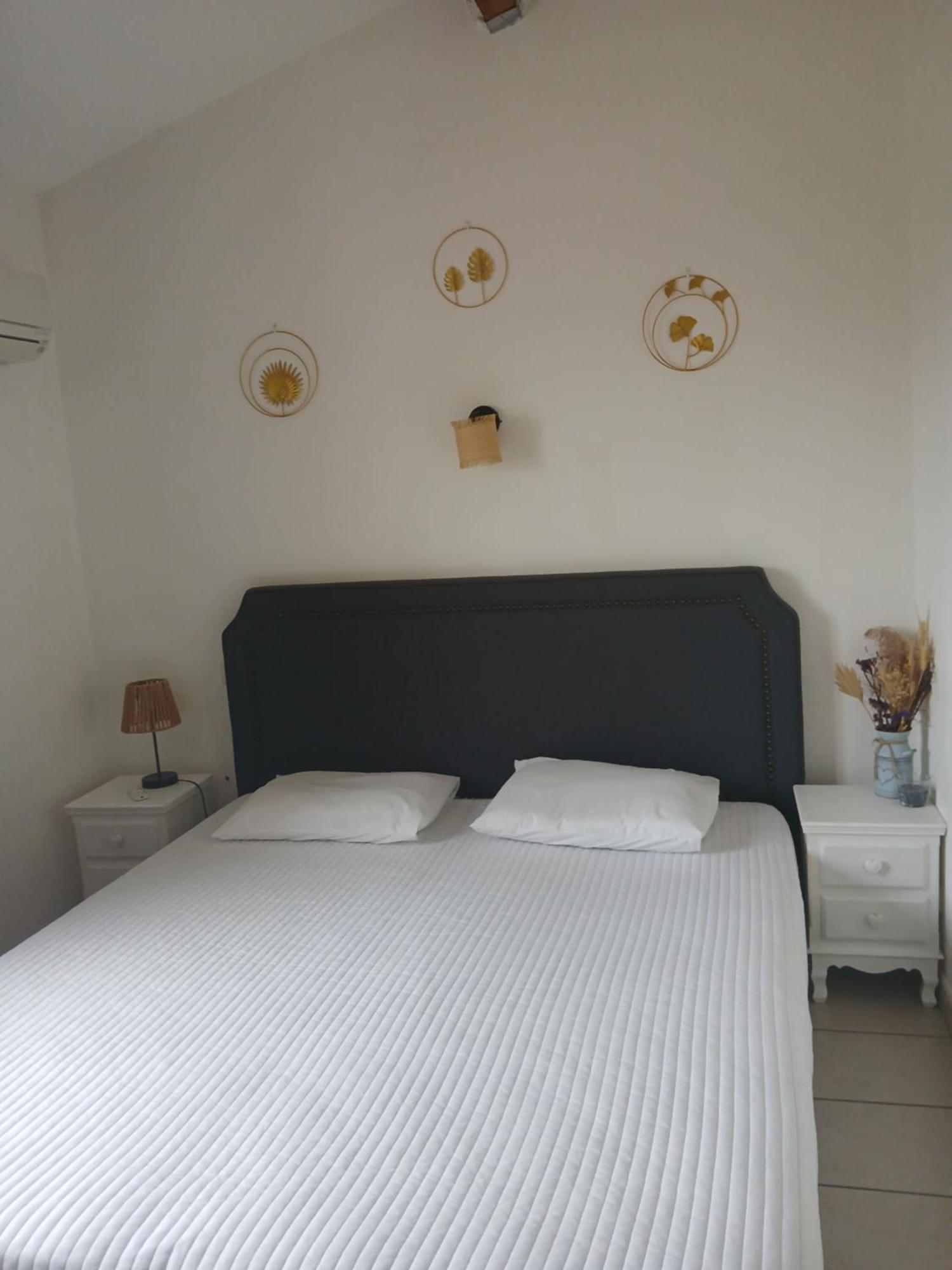 Malibu Village Canet-en-Roussillon Exterior photo