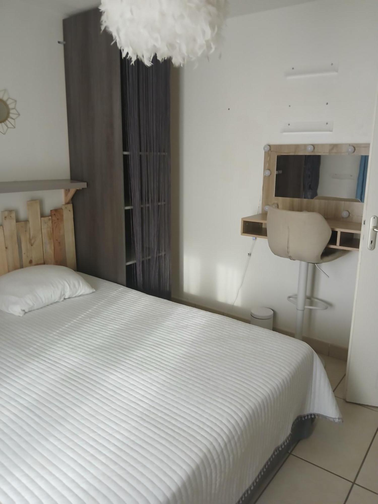 Malibu Village Canet-en-Roussillon Exterior photo
