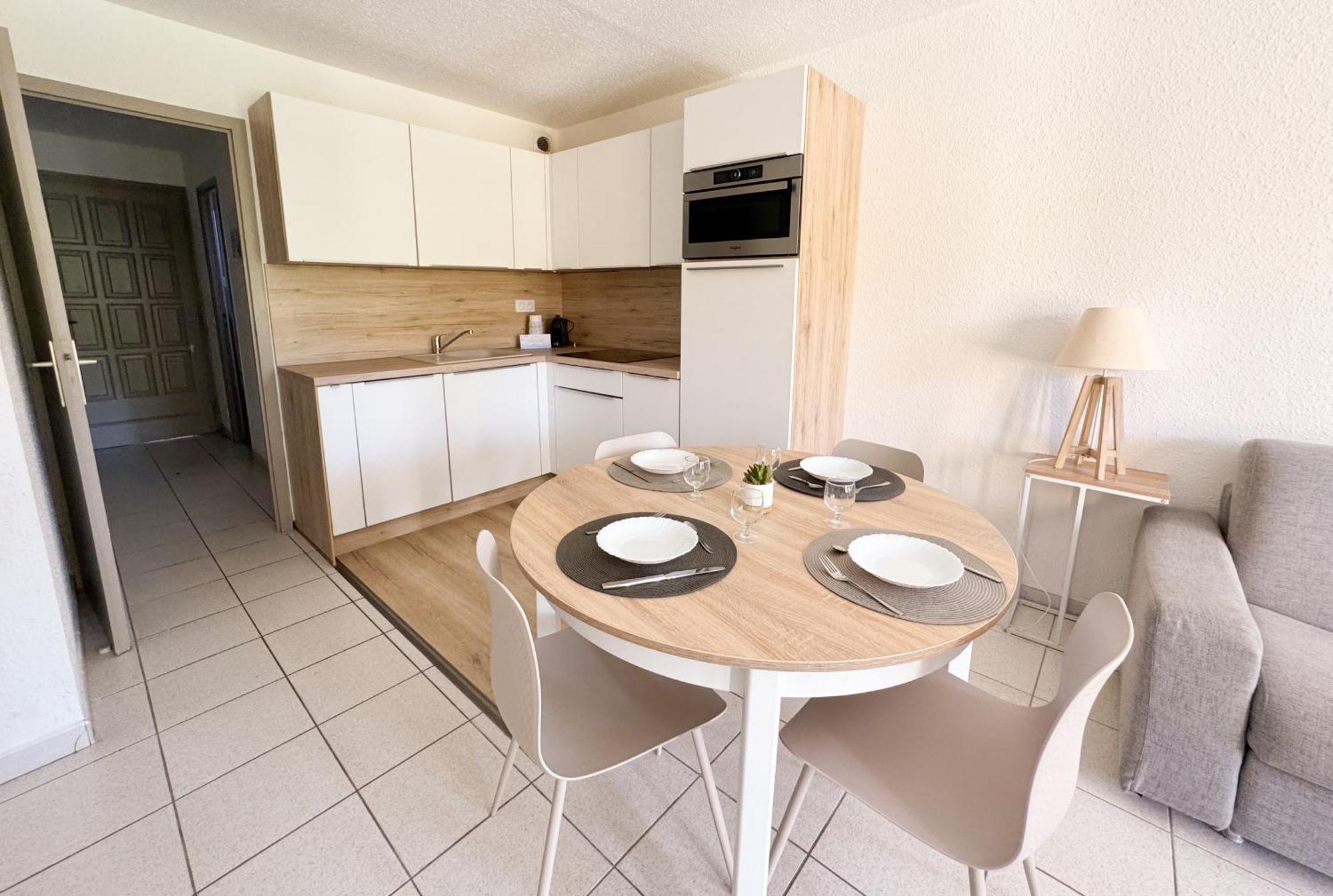 Malibu Village Canet-en-Roussillon Exterior photo