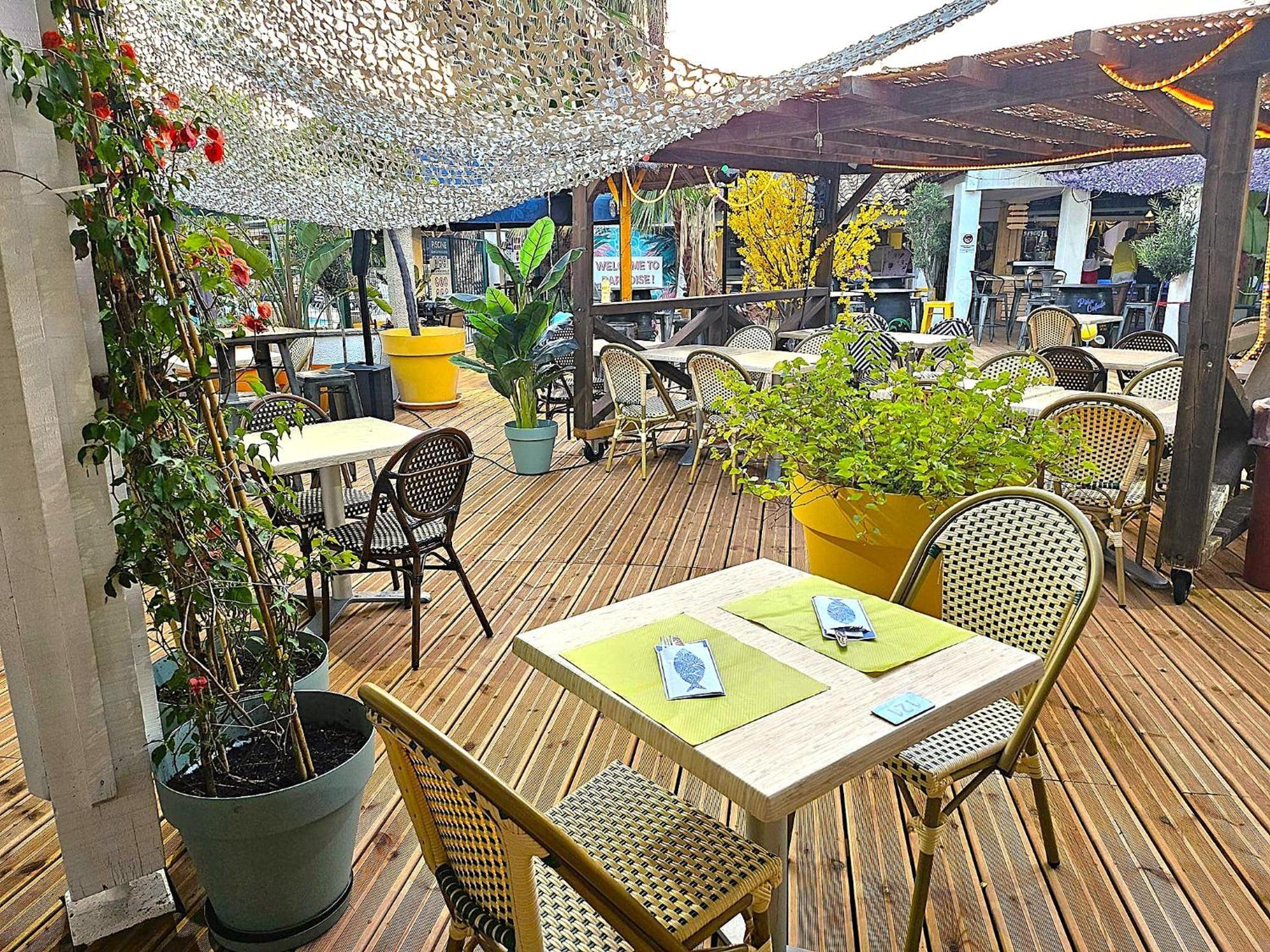 Malibu Village Canet-en-Roussillon Exterior photo