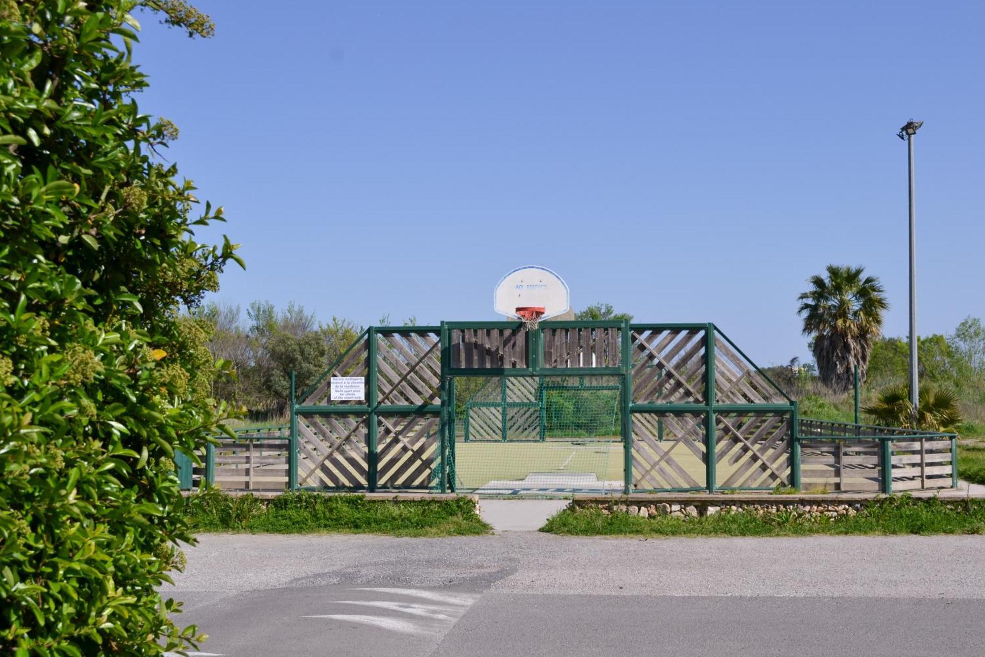 Malibu Village Canet-en-Roussillon Exterior photo