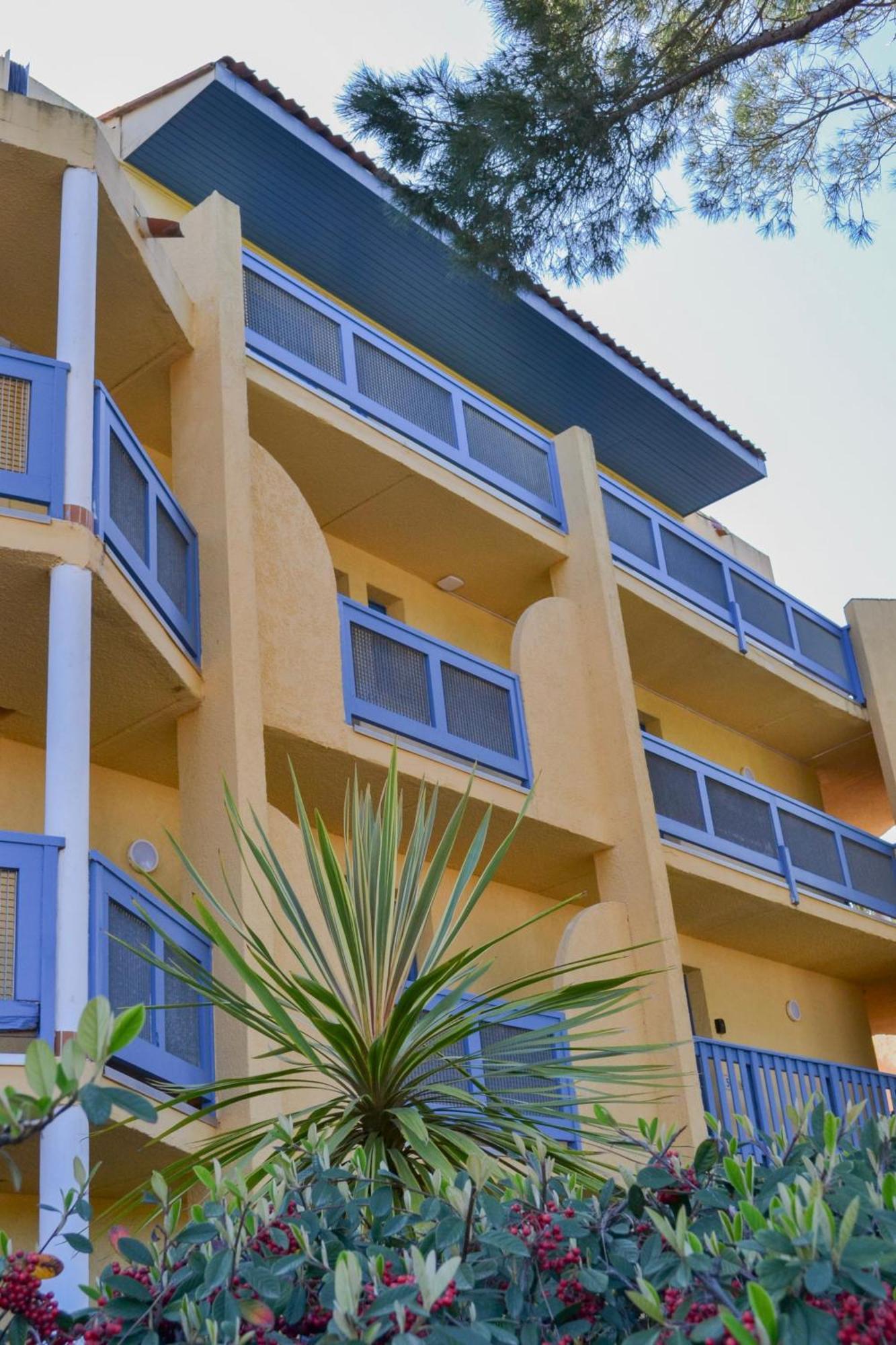 Malibu Village Canet-en-Roussillon Exterior photo
